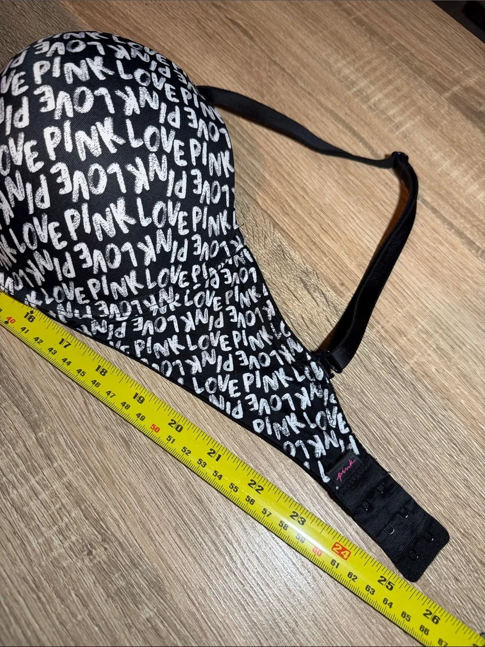 PINK Victoria's Secret Black & White Logo Bra Size 32DDD Wear Everywhere Bra 058